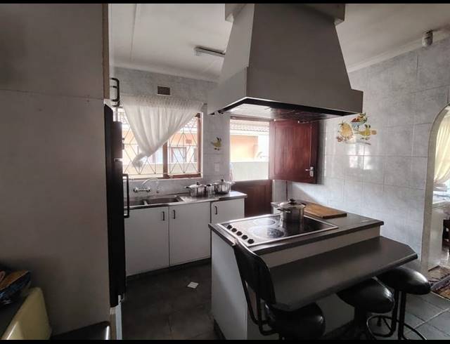 2 BEDROOM HOUSE FOR SALE IN PALMVIEW